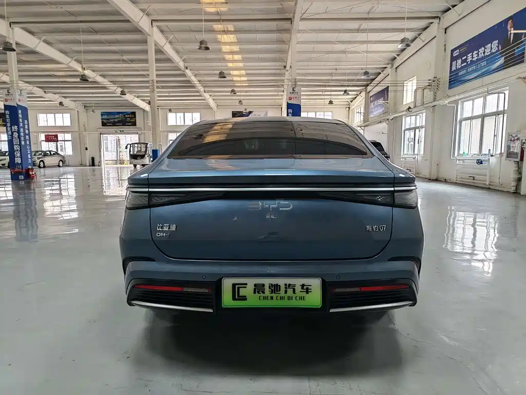BYD Seal 07 DM-i 2025 — фото 5