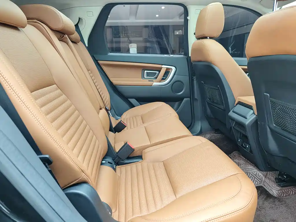 Land Rover Discovery Sport 2015 — фото 13