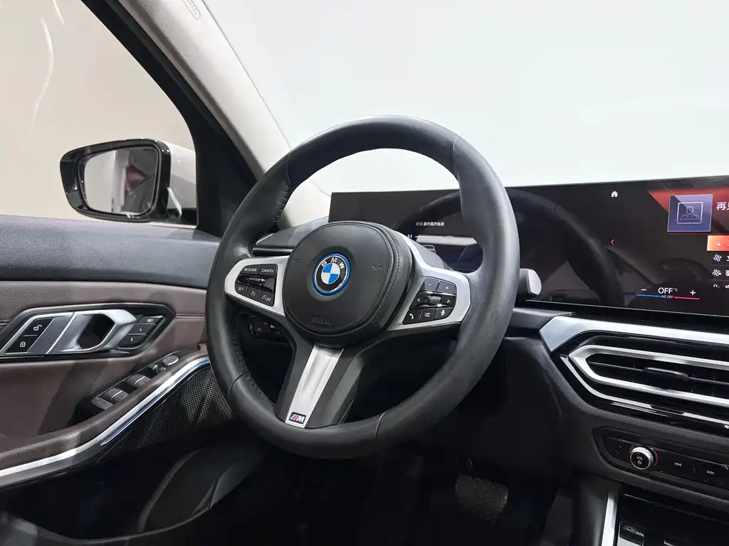 BMW i3 2023 — фото 12