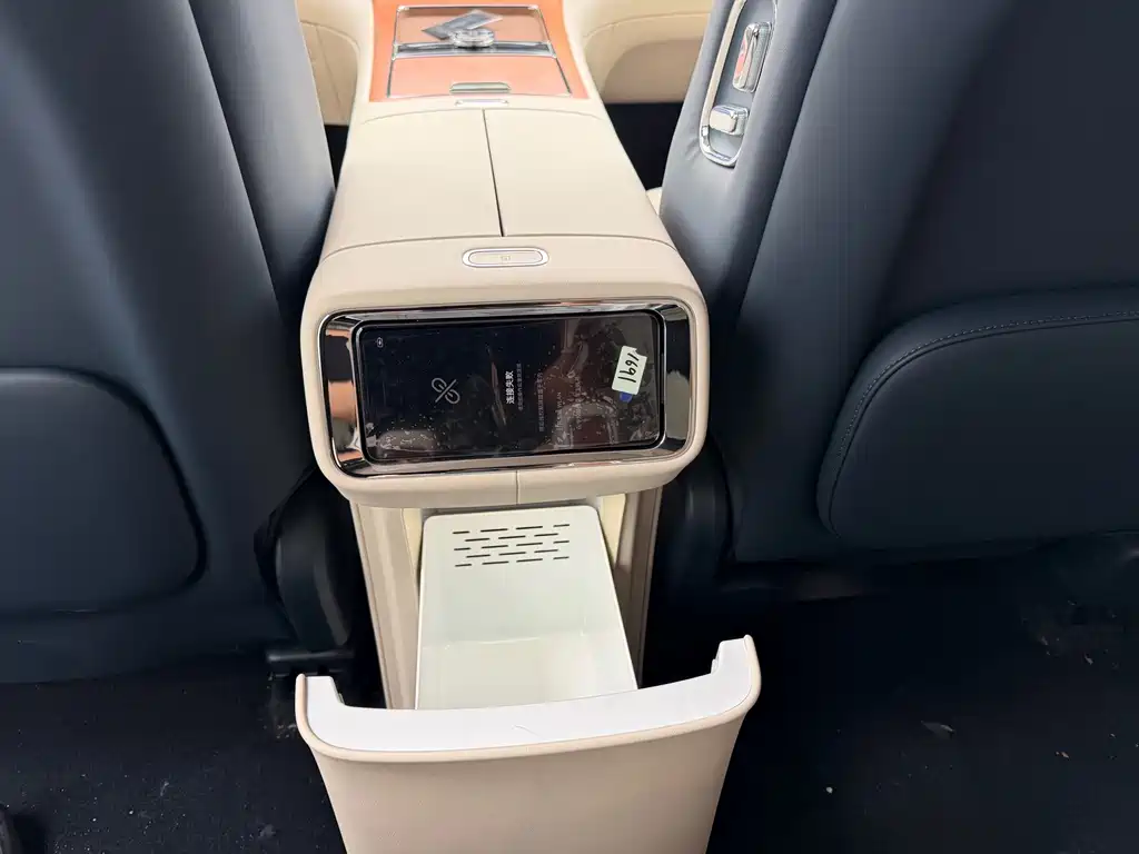 AITO M9 2026 — фото 14