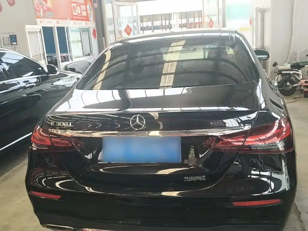 Mercedes-Benz E-Class 2021