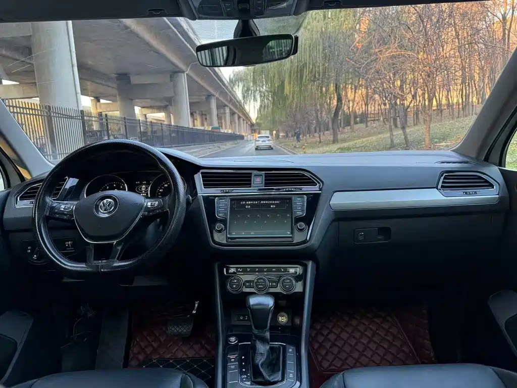 Volkswagen Tiguan L 2019 — фото 10