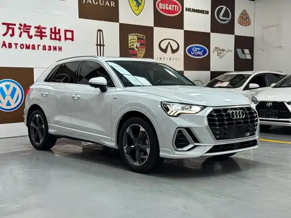 Audi Q3 2022