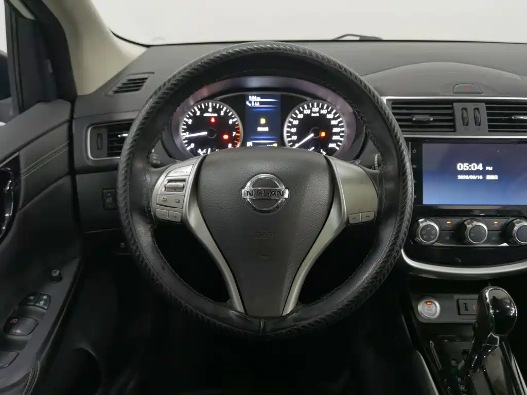 Nissan Tiida 2019 — фото 11