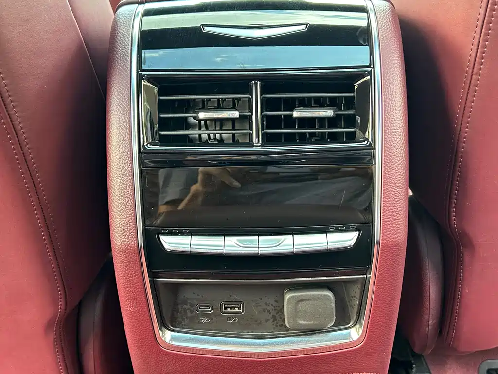 Cadillac CT6 2024 — фото 16