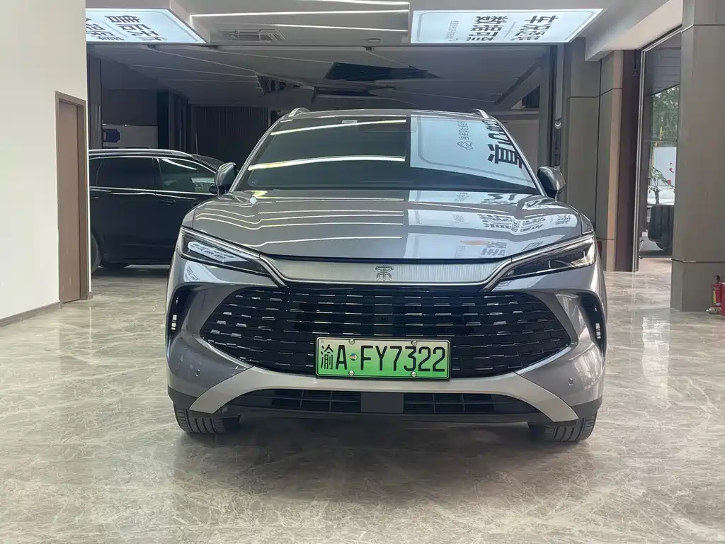 BYD L DM-i 2025 — фото 2