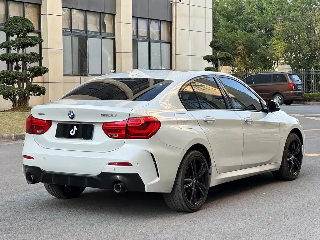 BMW 1 Series 2022