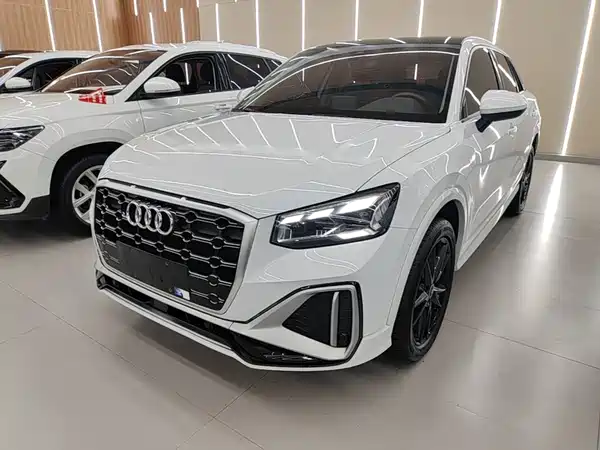 Audi Q2L 2023