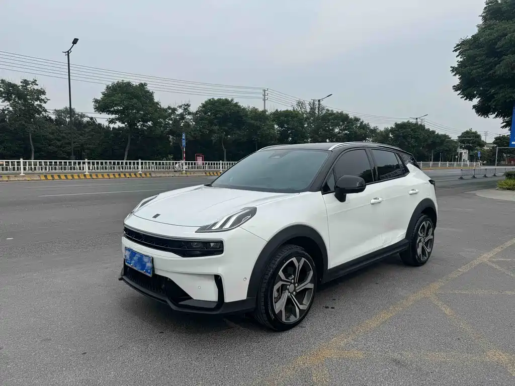 Lynk & Co 06 2024