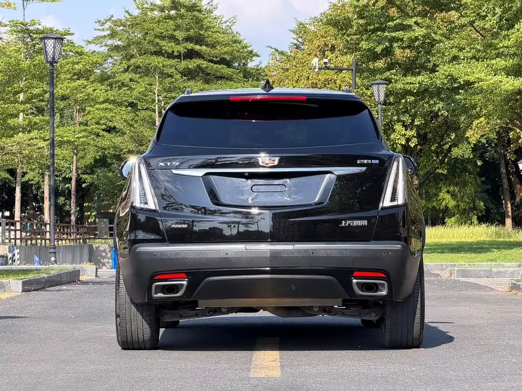 Cadillac XT5 2022 — фото 6