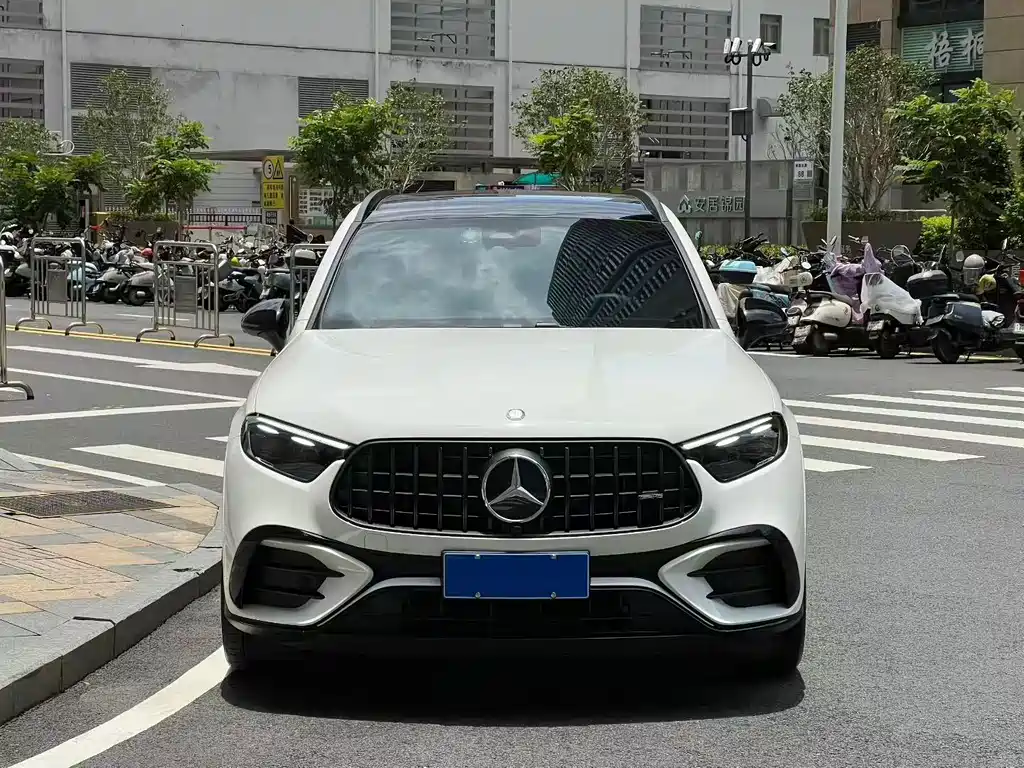 Mercedes-Benz GLC AMG 2026 — фото 2