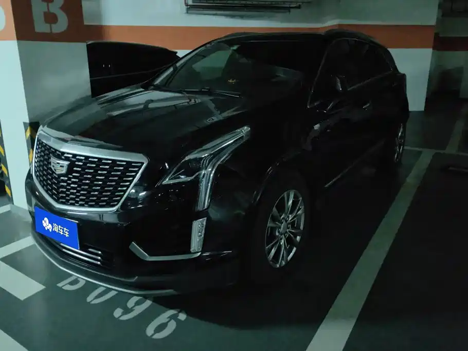 Cadillac XT5 2019 — фото 1