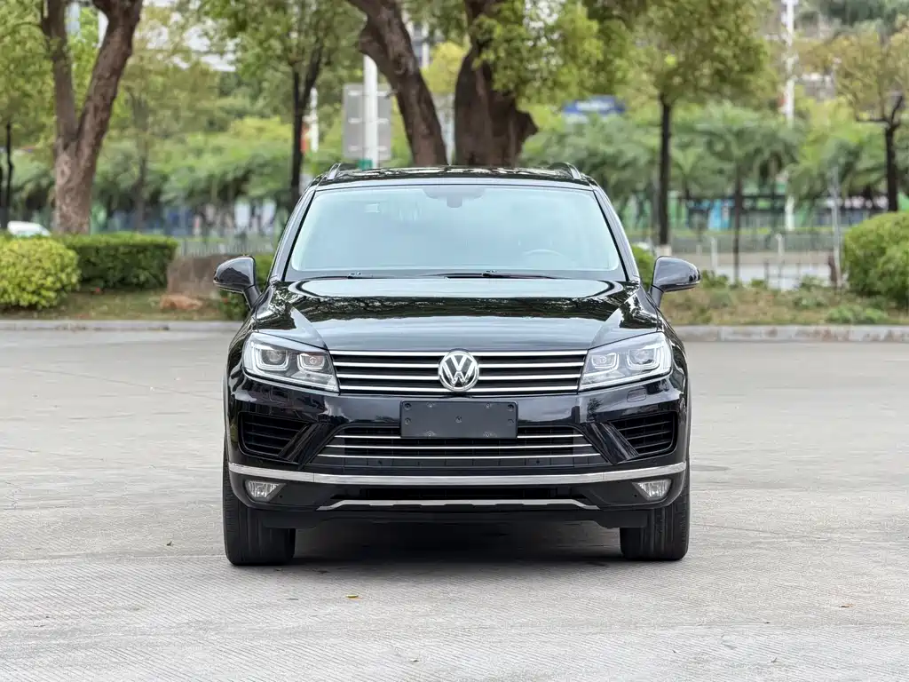 Volkswagen Touareg 2017 — фото 2