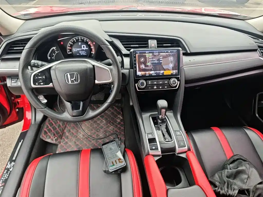 Honda Civic 2017 — фото 10