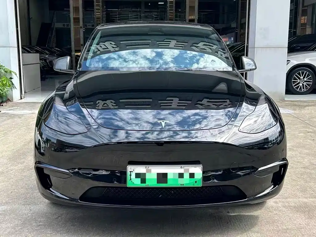 Tesla Model Y 2023 — фото 2