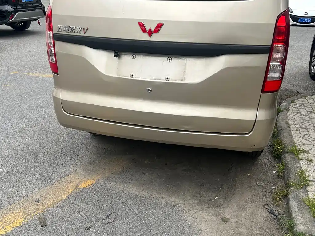 Wuling Hongguang V 2020 — фото 6