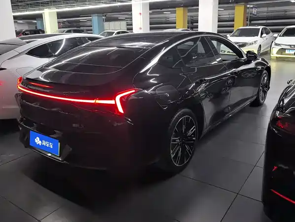 Neta S 2023