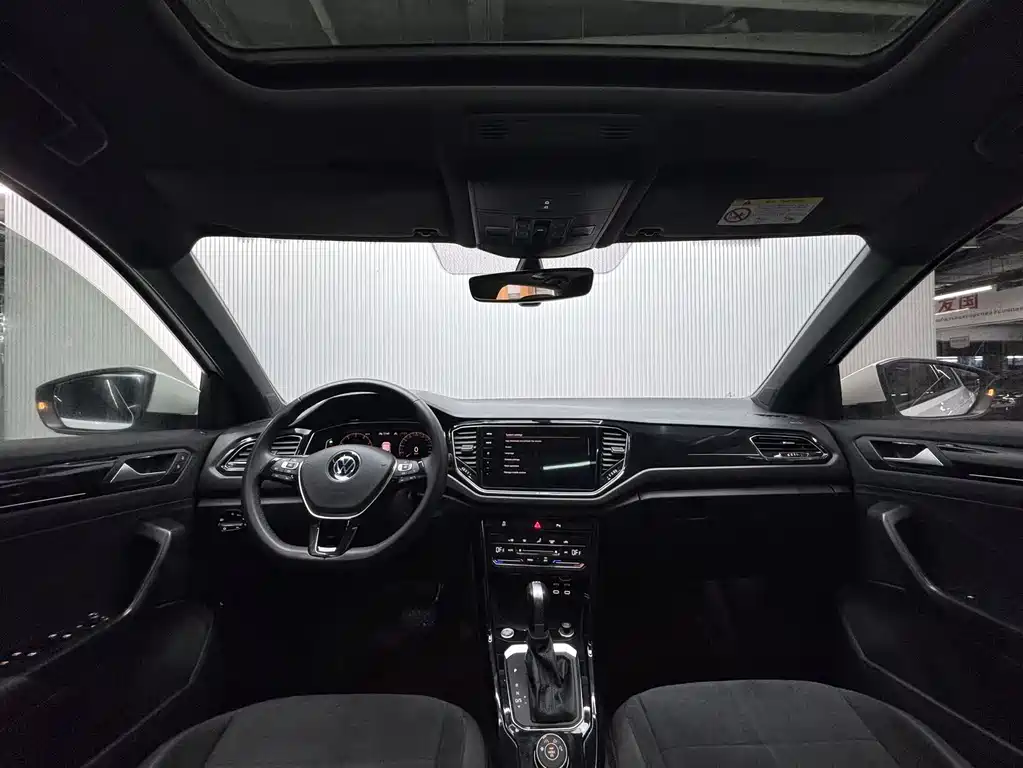 Volkswagen T-Roc 2022 — фото 12