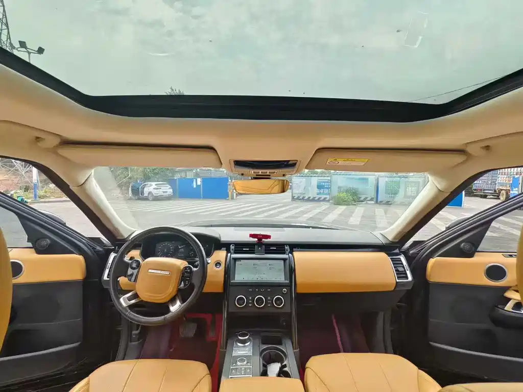 Land Rover Discovery 2020 — фото 9