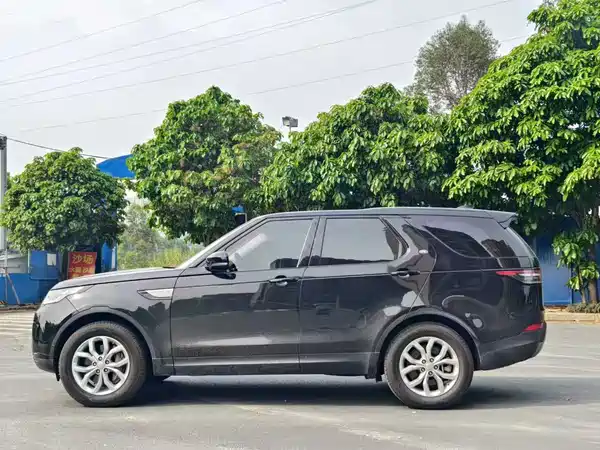 Land Rover Discovery 2020