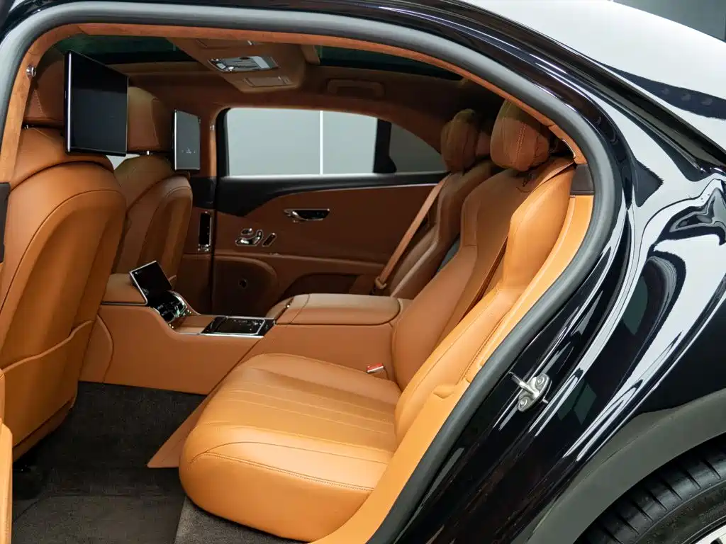 Bentley Flying Spur 2022 — фото 11