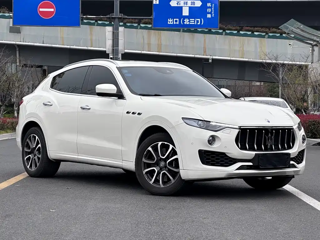 Maserati Levante 2017 — фото 3