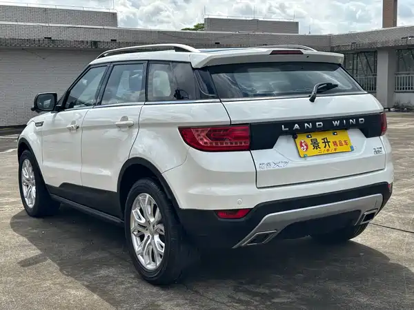 Landwind X7 2015