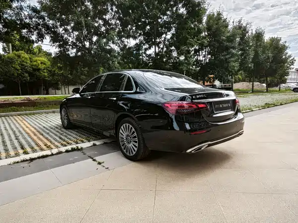 Mercedes-Benz E-Class 2021