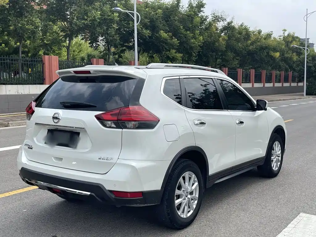 Nissan X-Trail 2023 — фото 11