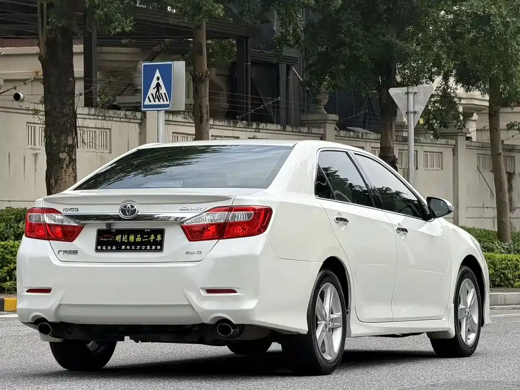 Toyota Camry 2014