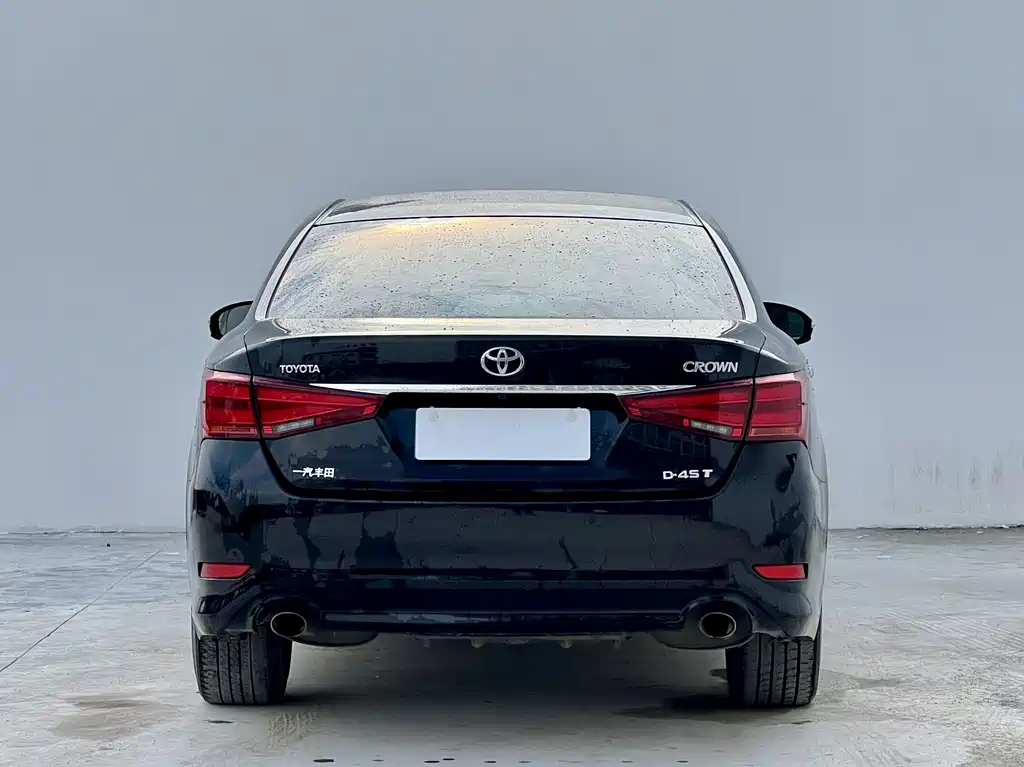 Toyota Crown 2018 — фото 9