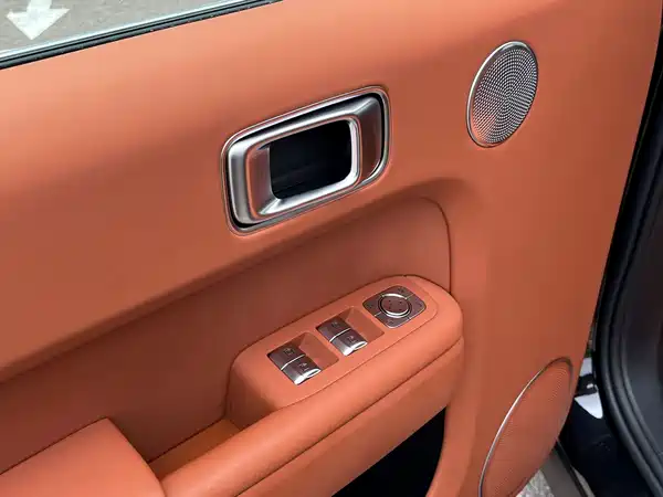 Li Auto L8 2024