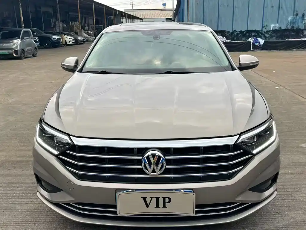 Volkswagen Sagitar 2020