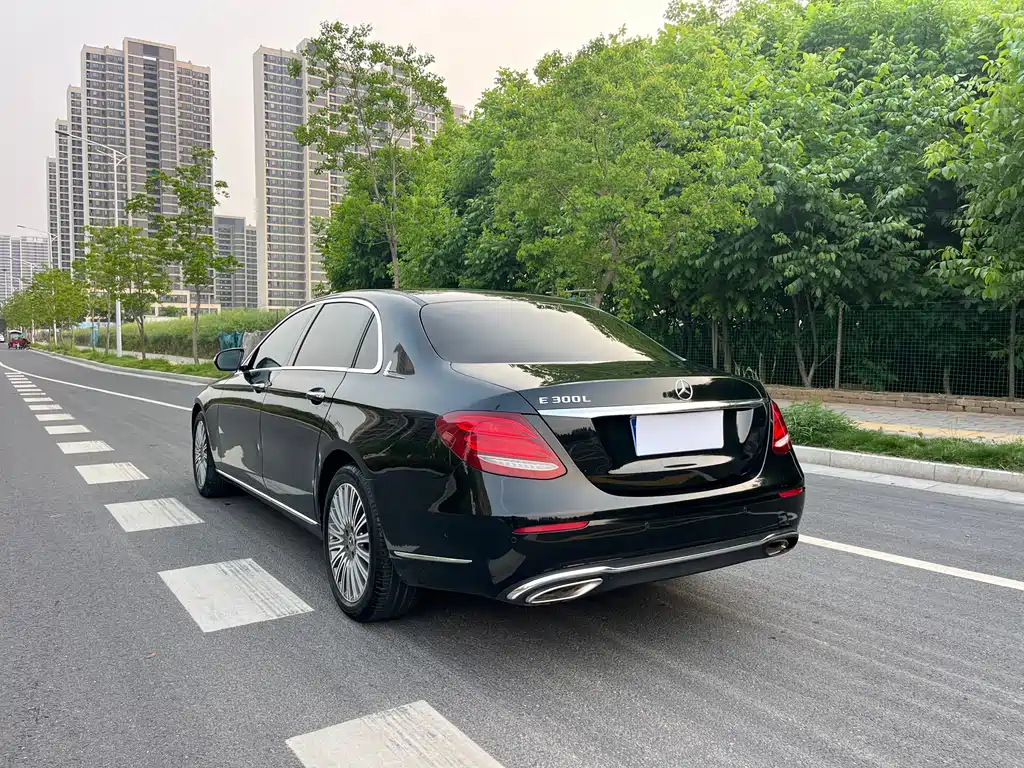 Mercedes-Benz E-Class 2020