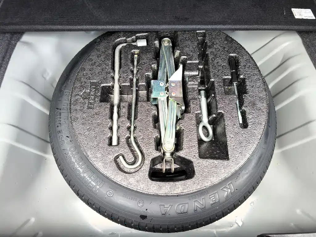 Honda Civic 2018 — фото 11