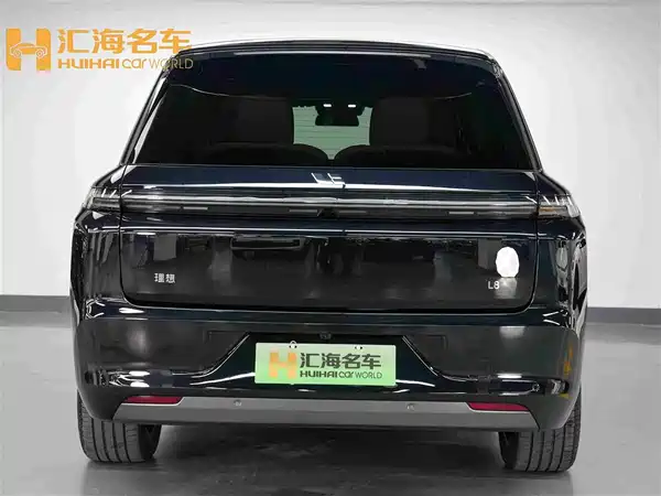 Li Auto L8 2025