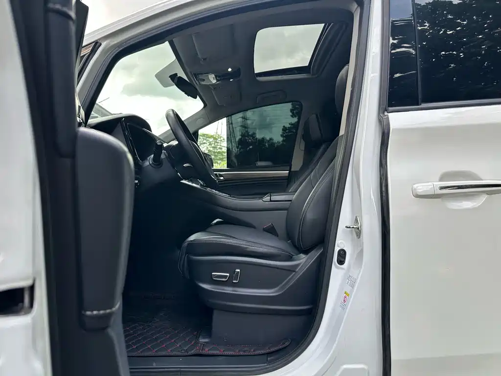 GAC Motor Trumpchi M8 2022 — фото 10