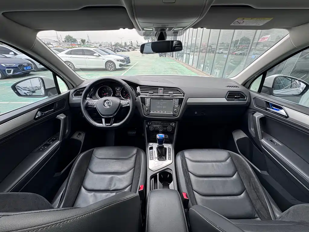 Volkswagen Tiguan L 2018 — фото 8