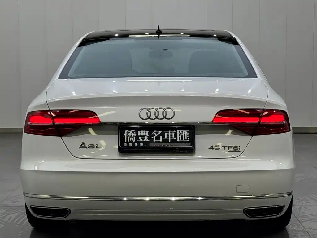 Audi A8 2015 — фото 14