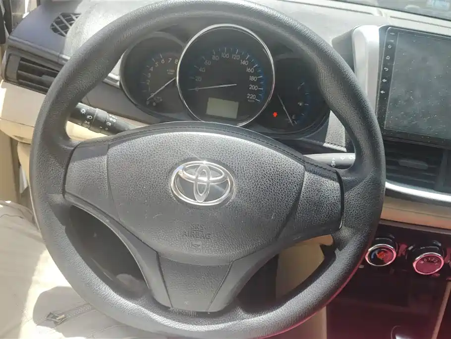 Toyota Vios 2017 — фото 15
