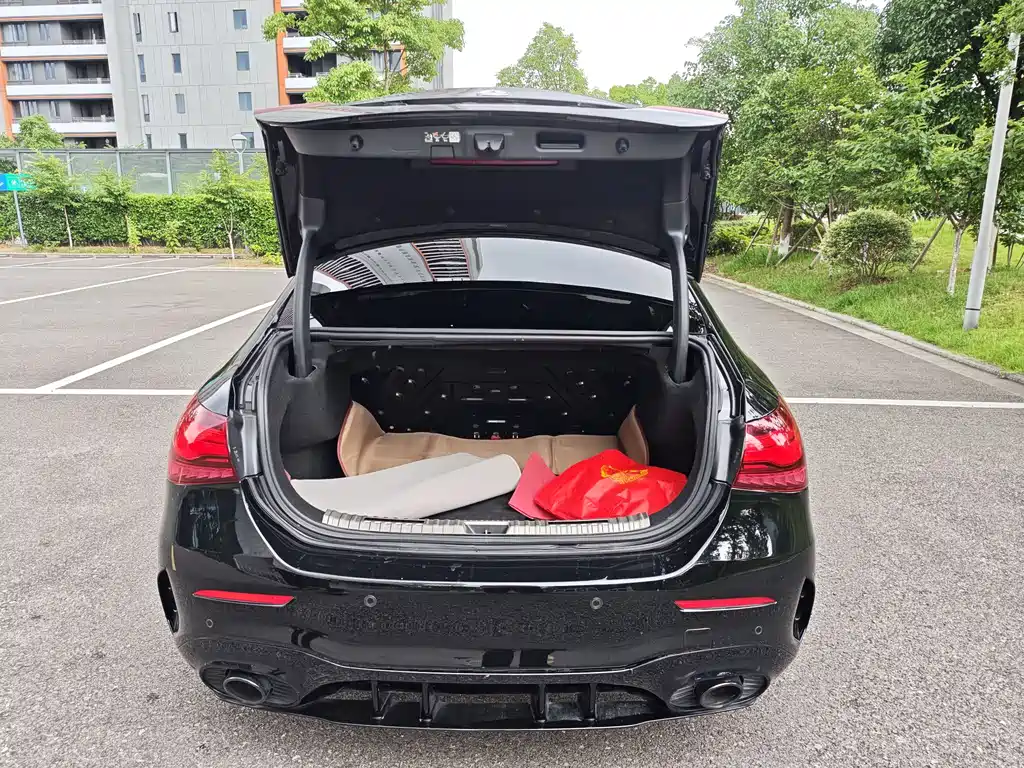 Mercedes-Benz A-Class AMG 2023 — фото 15