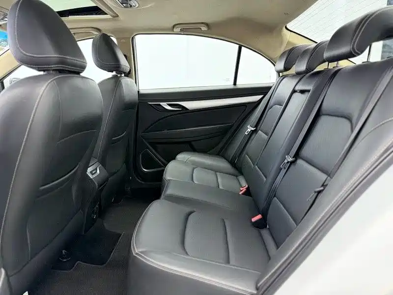 Geely Emgrand 2018