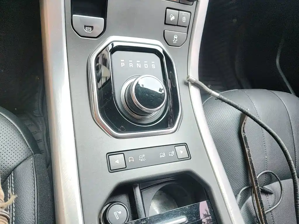 Land Rover Evoque 2019 — фото 14