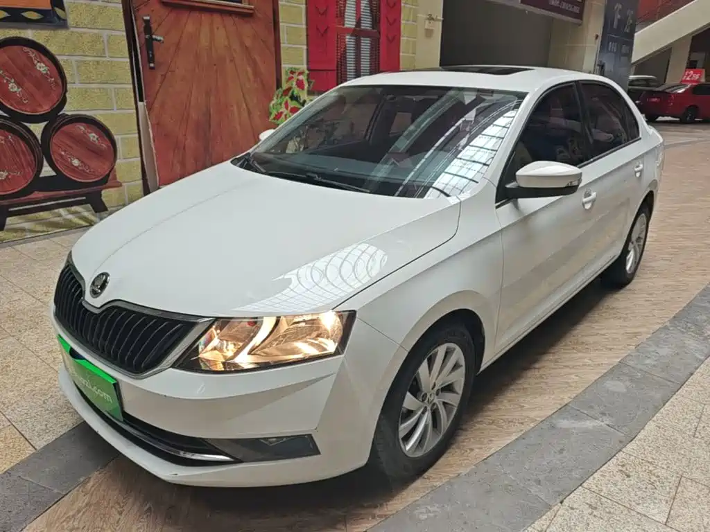 Skoda Rapid 2019 — фото 2