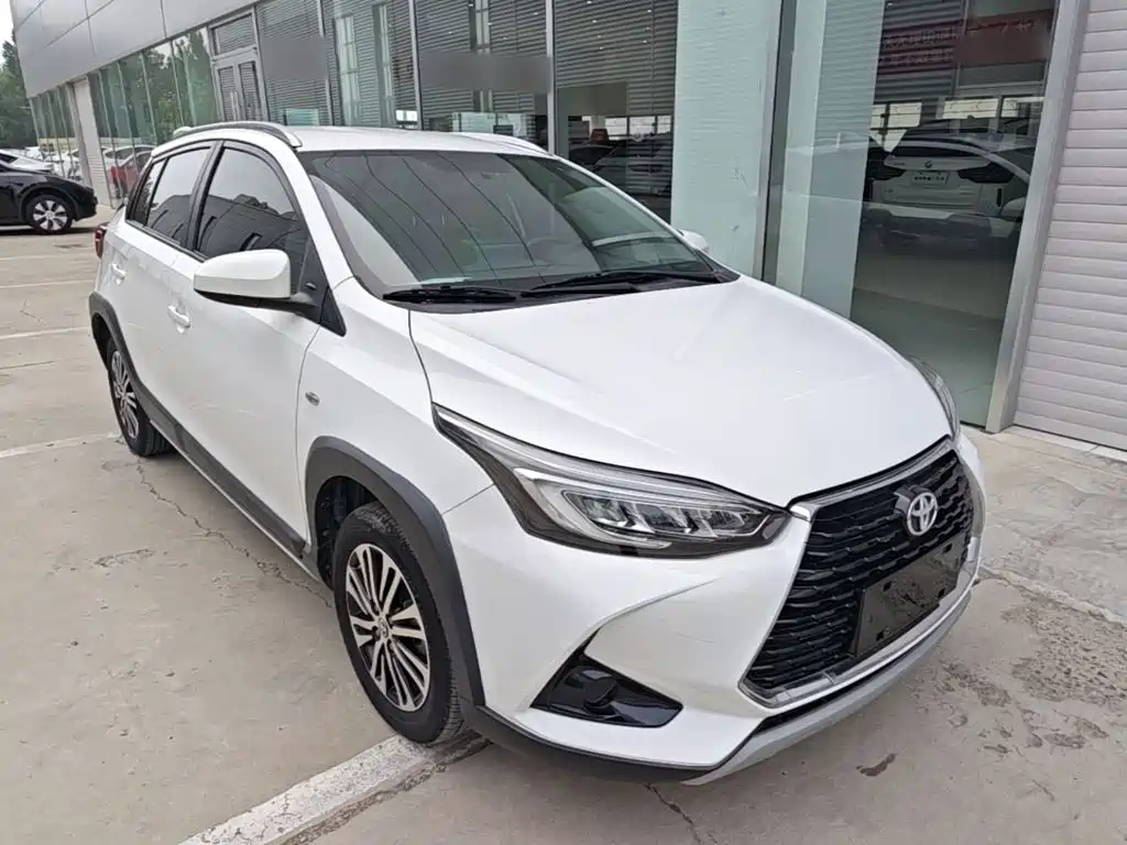 Toyota Yaris L 2020 — фото 4
