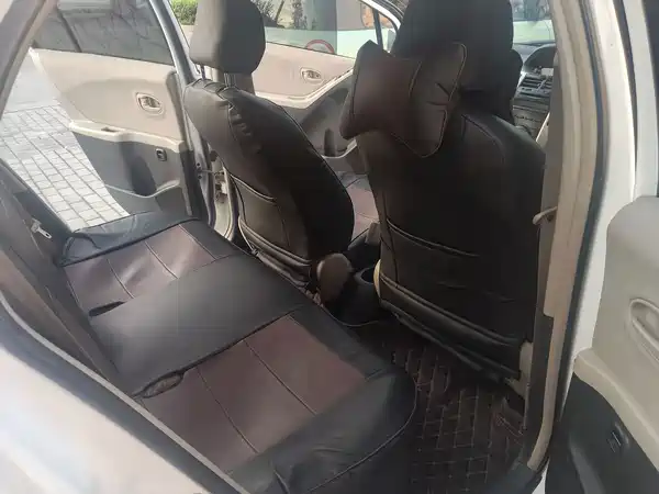 Toyota Yaris 2013