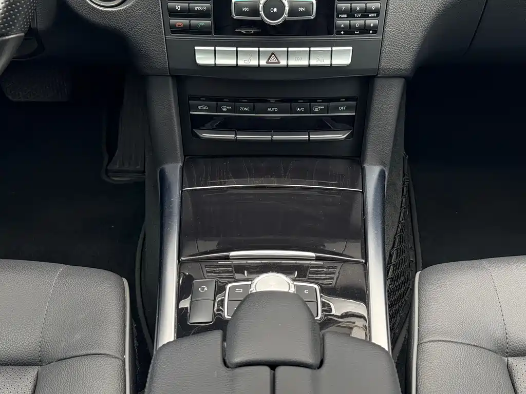Mercedes-Benz E-Class 2015 — фото 24