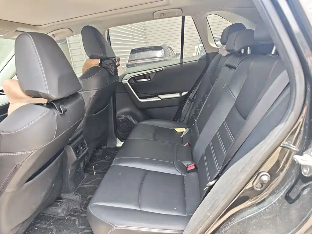 Toyota RAV4 2024