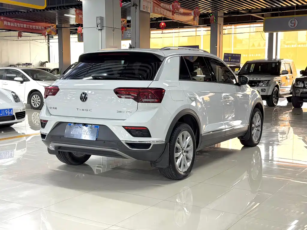 Volkswagen T-Roc 2022 — фото 9