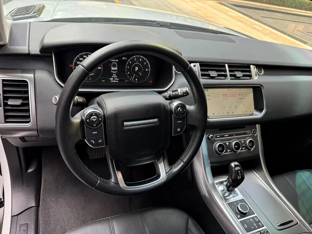 Land Rover Sport 2018 — фото 28